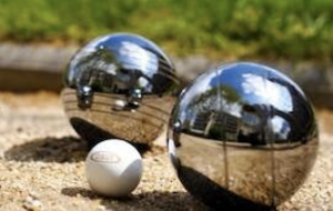 Une belle rencontre de pétanque se profile !